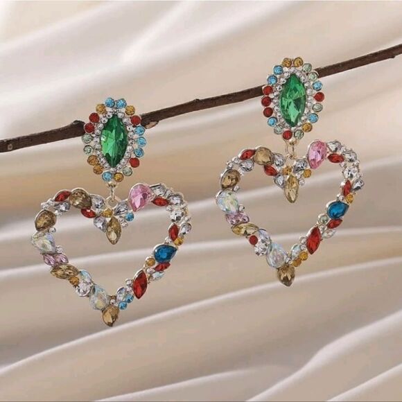 Large Rhinestone Heart Earrings - Picture 4 of 4